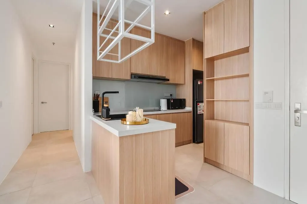 Lumi Tropicana-Luxury-3Bedroom-Golf View-8Pax Petaling Jaya