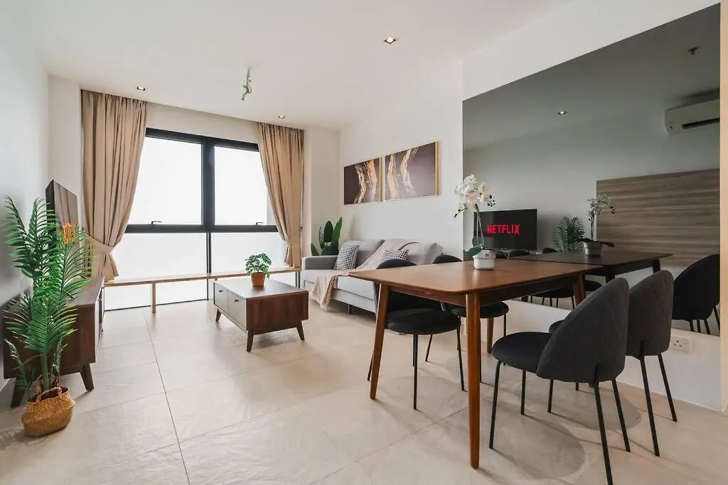 Lumi Tropicana-Luxury-3Bedroom-Golf View-8Pax Petaling Jaya 0*,
