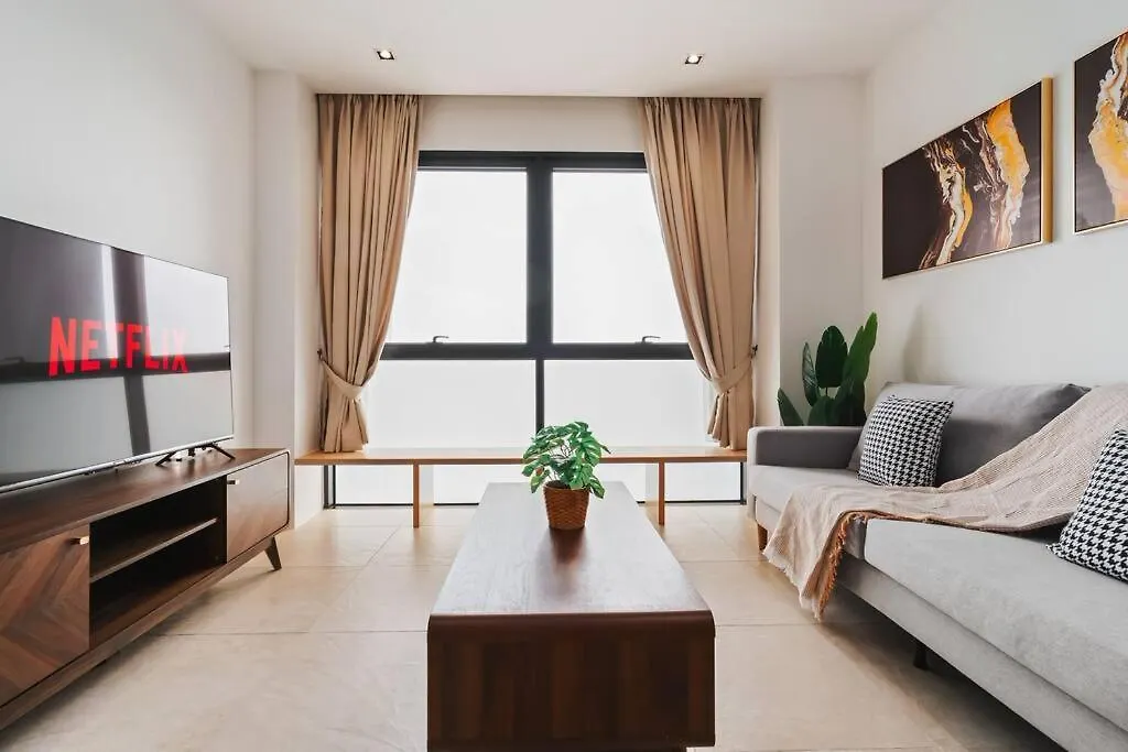 Lumi Tropicana-Luxury-3Bedroom-Golf View-8Pax Petaling Jaya