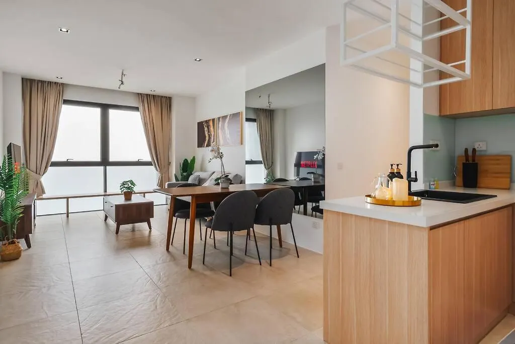 Apartment Lumi Tropicana-Luxury-3Bedroom-Golf View-8Pax Petaling Jaya