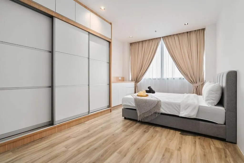 Lumi Tropicana-Luxury-3Bedroom-Golf View-8Pax Petaling Jaya