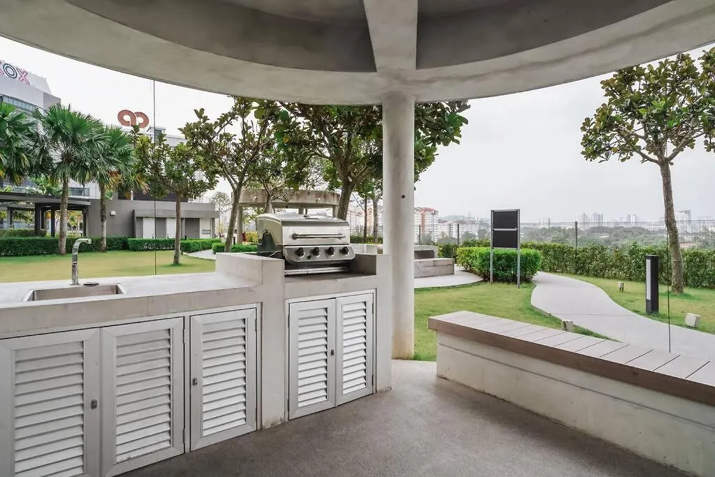 Lumi Tropicana-Luxury-3Bedroom-Golf View-8Pax Petaling Jaya Apartment
